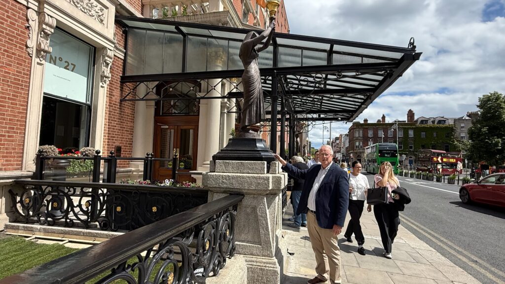 Guide beside the Shelbourne Hotel on a Dublin architecture walking tour